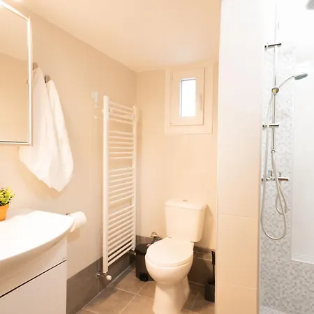 F & B Collection - Flat For 3 Apartman *